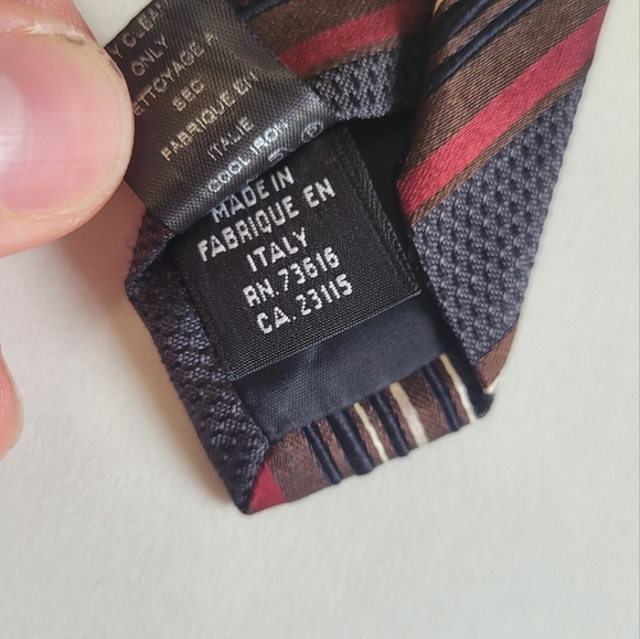 Elegant Hugo Boss Tie. Made in Italy. Mint condition - Picture 5 of 7